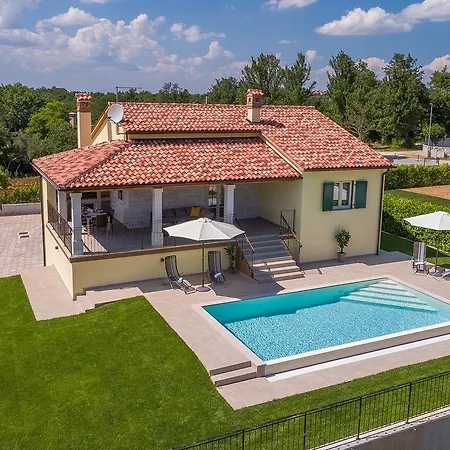 Villa Kiara *