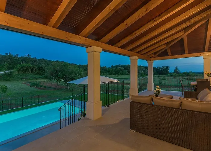 Kiara Villa *