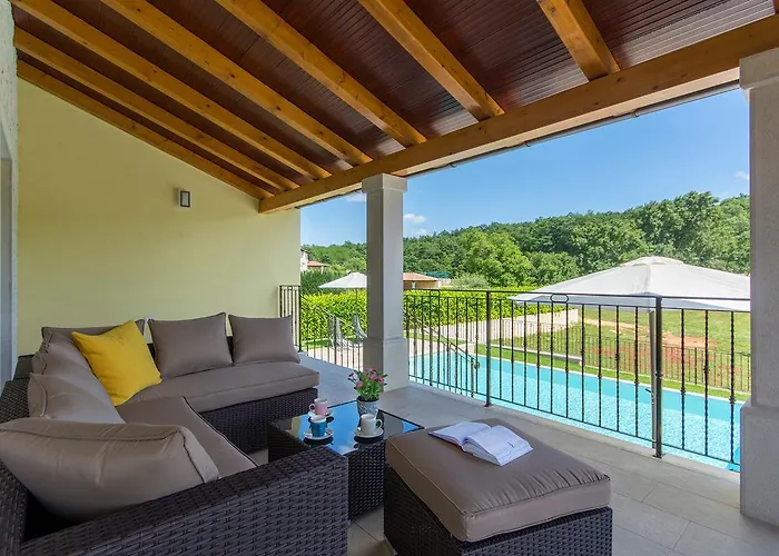 Kiara Barat (Rovinj)